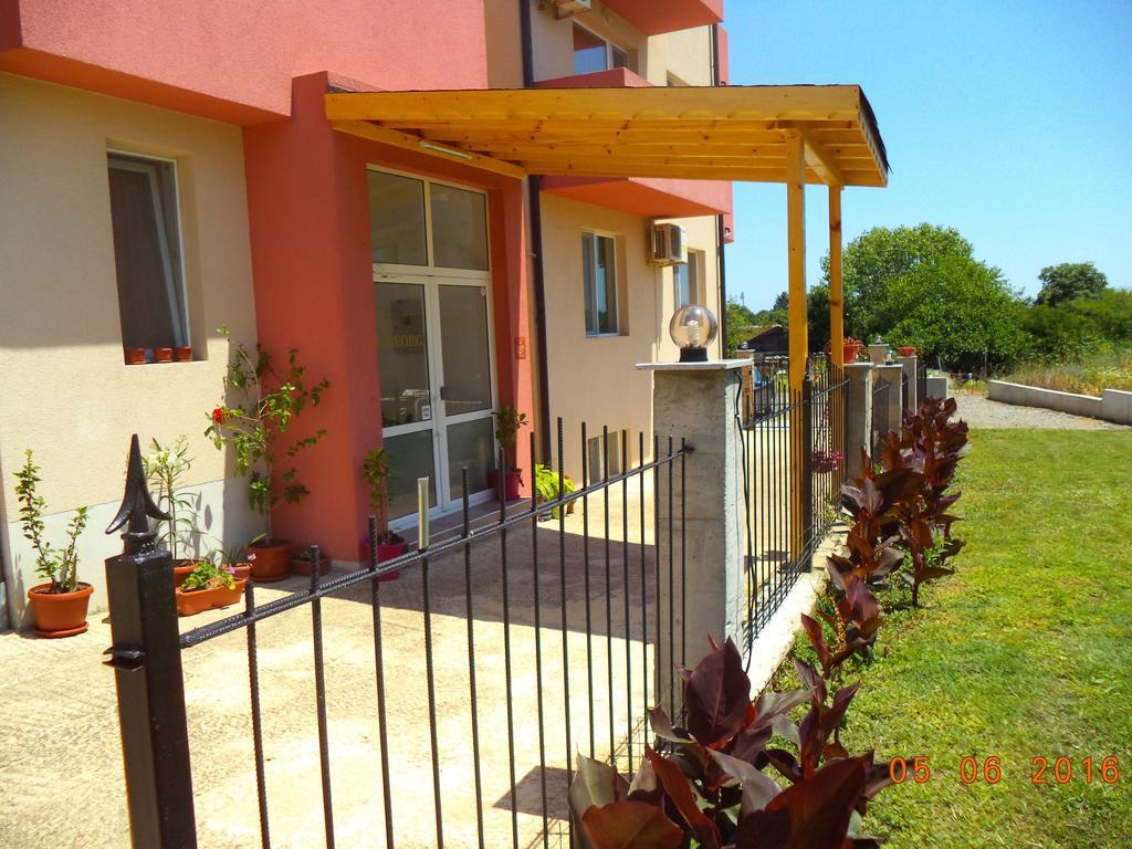 Sveti Georgi Guest House Sozopol Extérieur photo